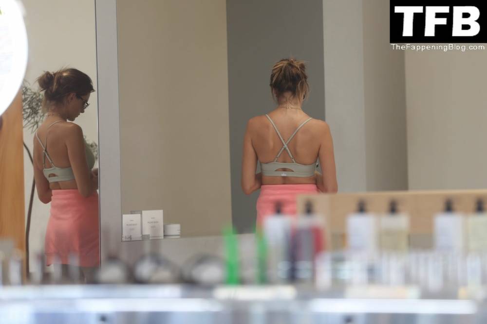 Alessandra Ambrosio Starts Off Her Week with a Trip to the Gym - #87
