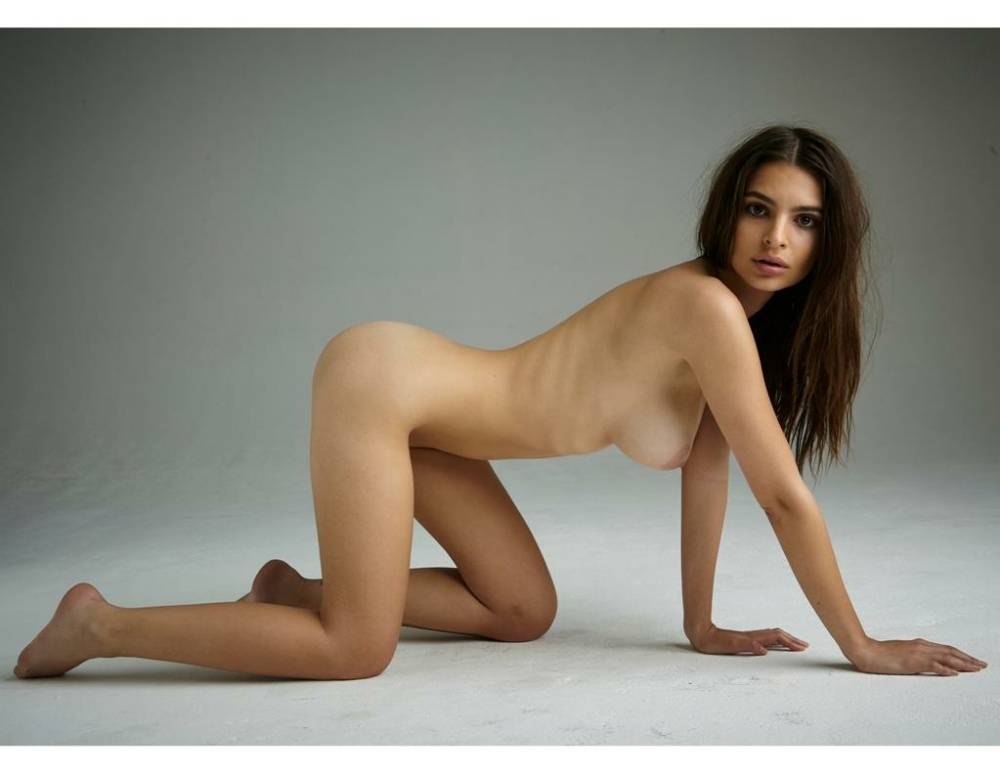 Emily Ratajkowski Nude Unreleased Photoshoot Leaked - #7