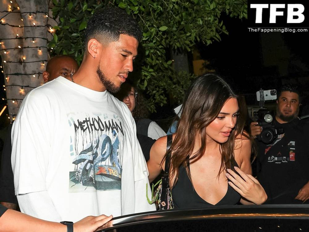 Kendall Jenner & Devin Booker Arrive at Catch Steak in WeHo - #6