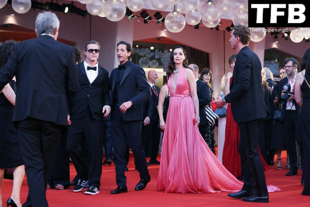 Ana de Armas Stuns on the Red Carpet at the 79th Venice International Film Festival - #37