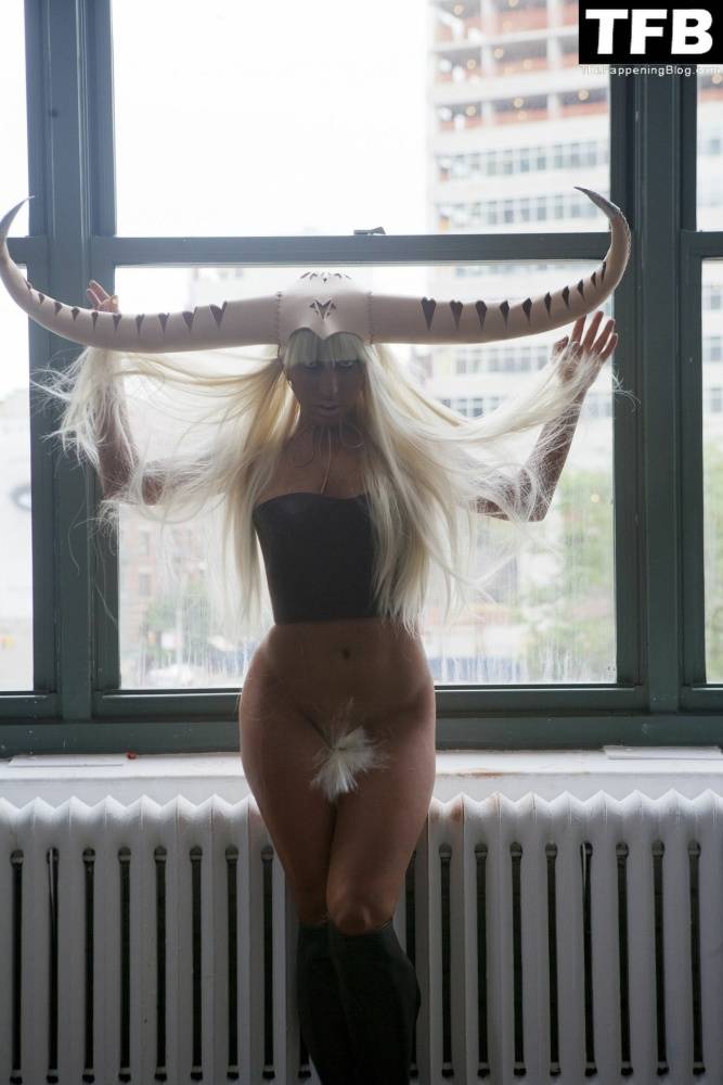 Lady Gaga Nude & Sexy Collection – Part 2 - #39