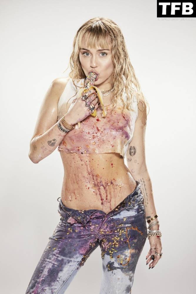 Miley Cyrus Nude & Sexy 13 1CShe Is Coming 1D Outtakes - #41