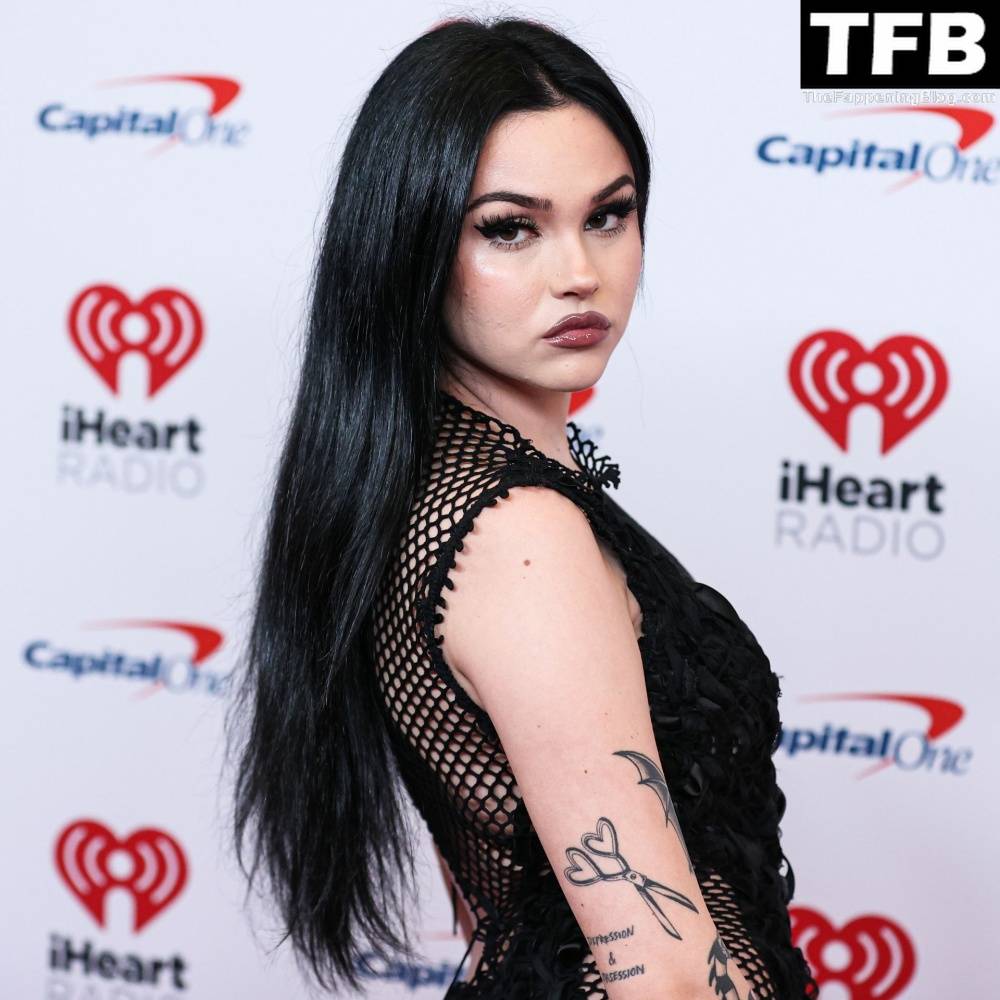 Maggie Lindemann Flaunts Her Sexy Legs & Tits at the iHeartRadio Music Festival - #12