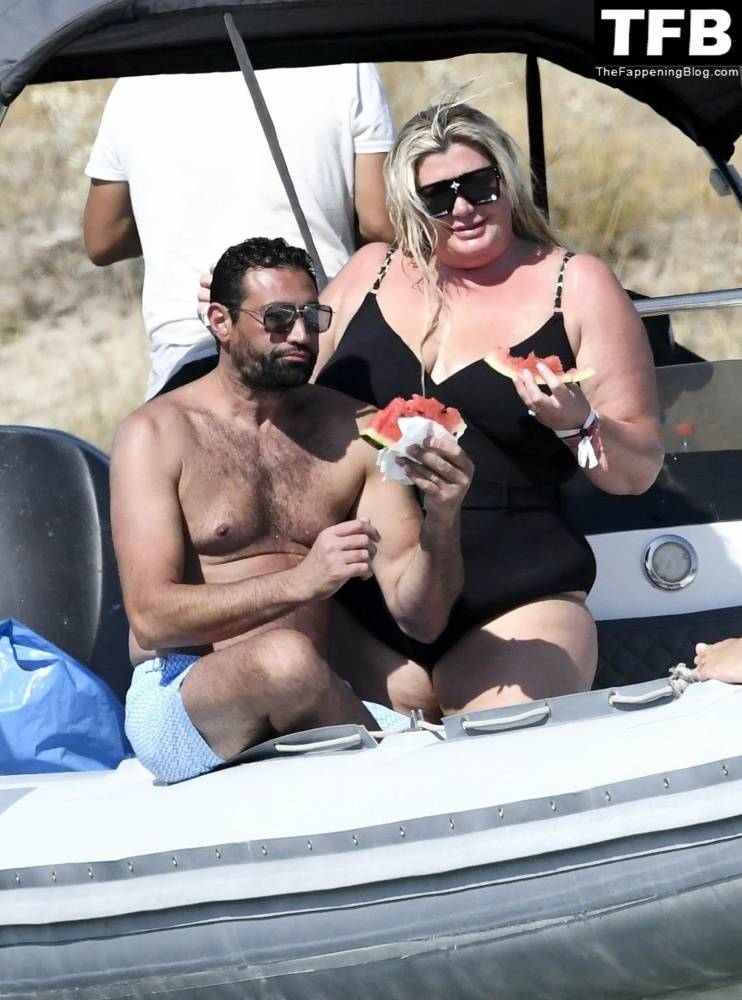 Gemma Collins Flashes Her Nude Boobs on the Greek Island of Mykonos - #63
