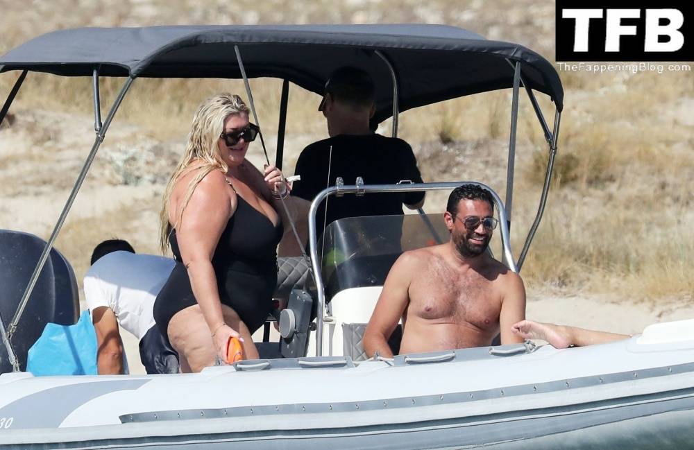 Gemma Collins Flashes Her Nude Boobs on the Greek Island of Mykonos - #40