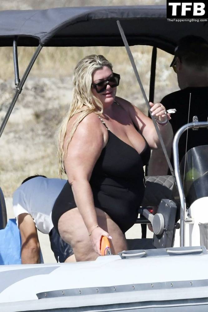 Gemma Collins Flashes Her Nude Boobs on the Greek Island of Mykonos - #90