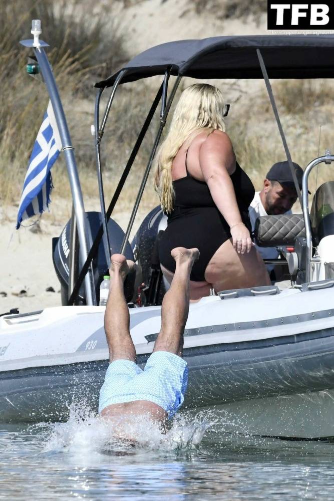 Gemma Collins Flashes Her Nude Boobs on the Greek Island of Mykonos - #21