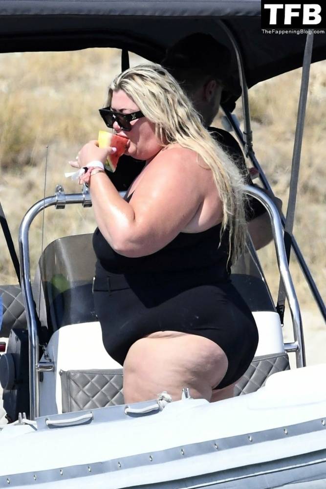 Gemma Collins Flashes Her Nude Boobs on the Greek Island of Mykonos - #20