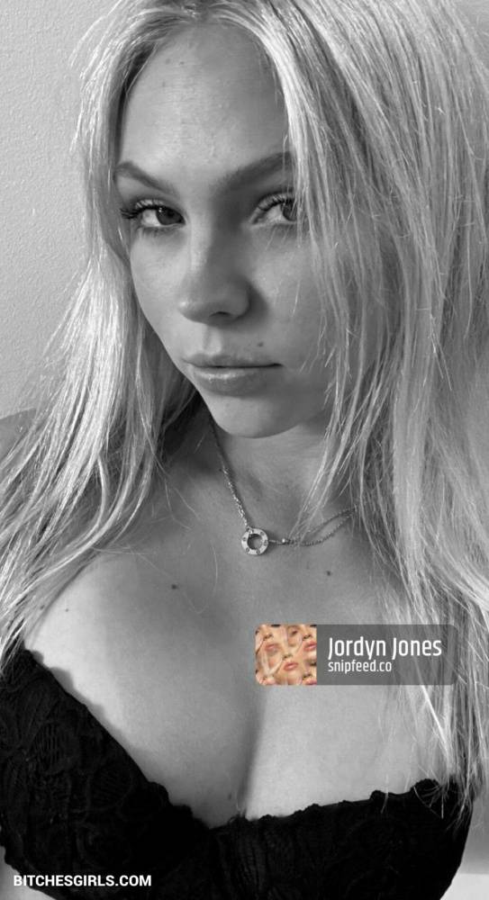 Jordyn Jones Celeb Leaked Tits - Latest Ass Photos - #13