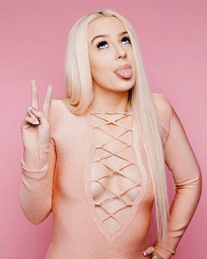 Tana Mongeau Sexy Pictures - #48
