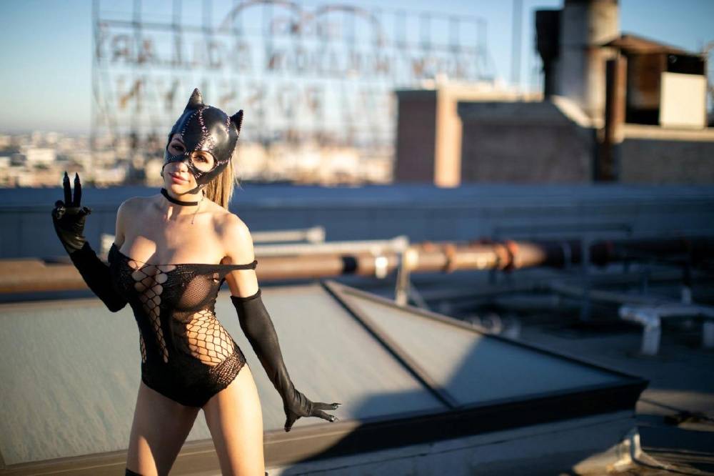 Liz Katz Nude Catwoman Bondage Cosplay Onlyfans Set Leaked - #9
