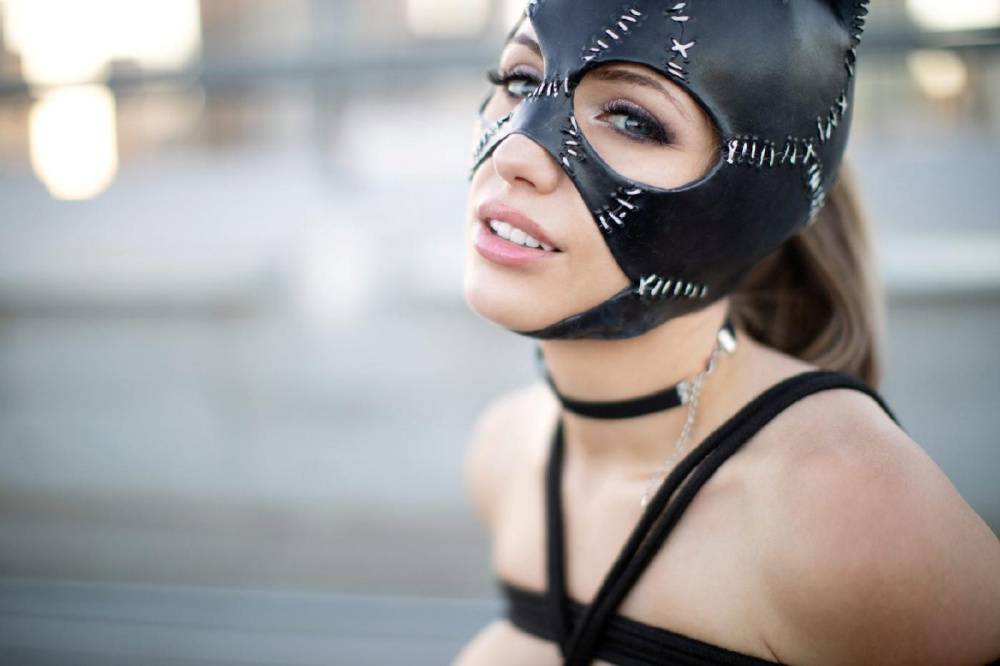 Liz Katz Nude Catwoman Bondage Cosplay Onlyfans Set Leaked - #34