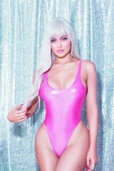 Kylie Jenner Thong Swimsuit Photoshoot Leaked - influencersgonewild.com - Usa