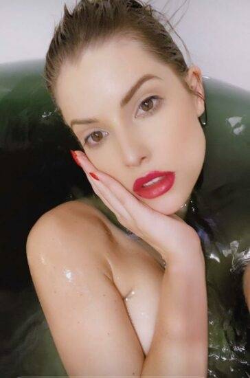 Amanda Cerny Nude Onlyfans Bath Set Leaked on modelclub.info