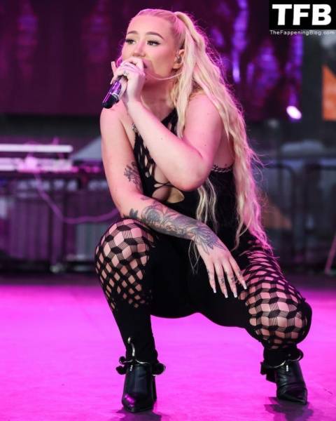 Iggy Azalea Performs at The 39th Annual Long Beach Pride Parade and Festival in Long Beach (150 New Photos) - fapfappy.com
