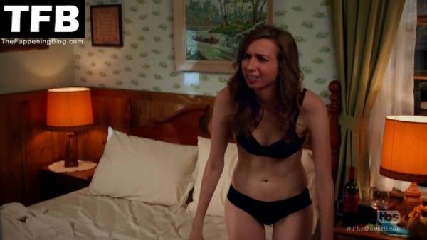 Lauren Lapkus Nude & Sexy Collection on modelclub.info