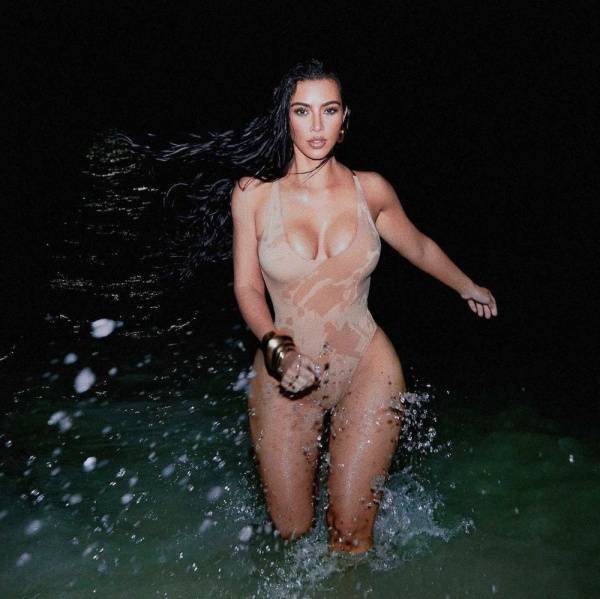 Kim Kardashian (kim_kardashian) Nude OnlyFans Leaks (12 Photos) on modelclub.info