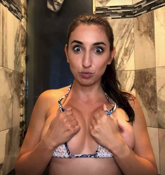 Christina Khalil Livestream Nipple Slip Onlyfans Video Leaked on modelclub.info