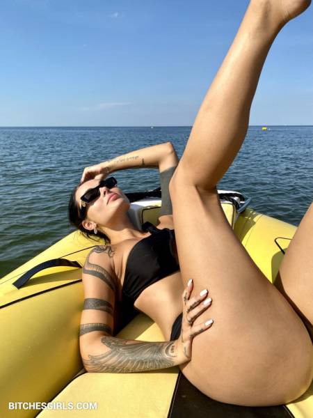 Zusjeofficial Instagram Nude Influencer - Zusje Leaked Nudes on www.modelclub.info