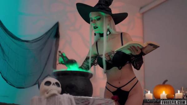 Eva Elfie Blowjob Witch Cosplay OnlyFans Video Leaked on modelclub.info