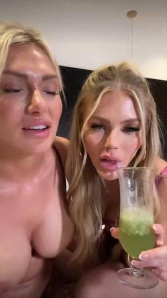 ScarlettKissesXO Nude Lesbian Livestream OnlyFans Video Leaked on modelclub.info